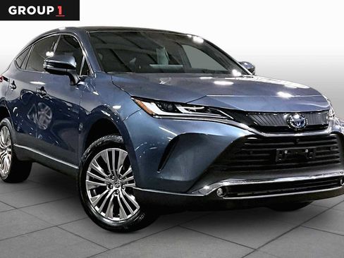 Used 2024 Toyota Venza Limited AWD/4WD image 3