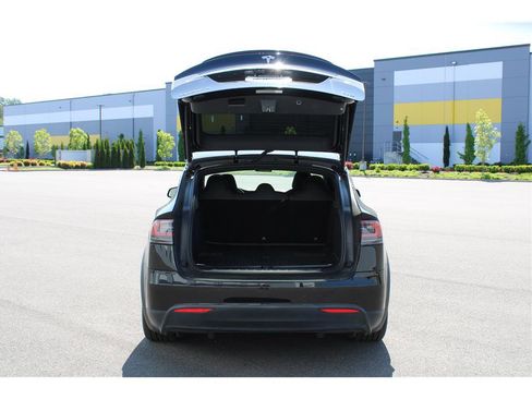 Used 2018 Tesla Model X 75D AWD/4WD image 18