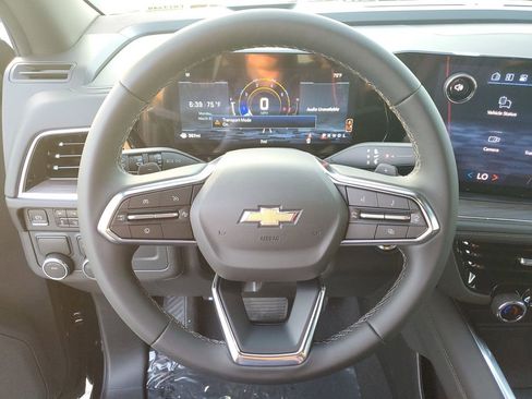 New 2026 Chevrolet Suburban LS image 27