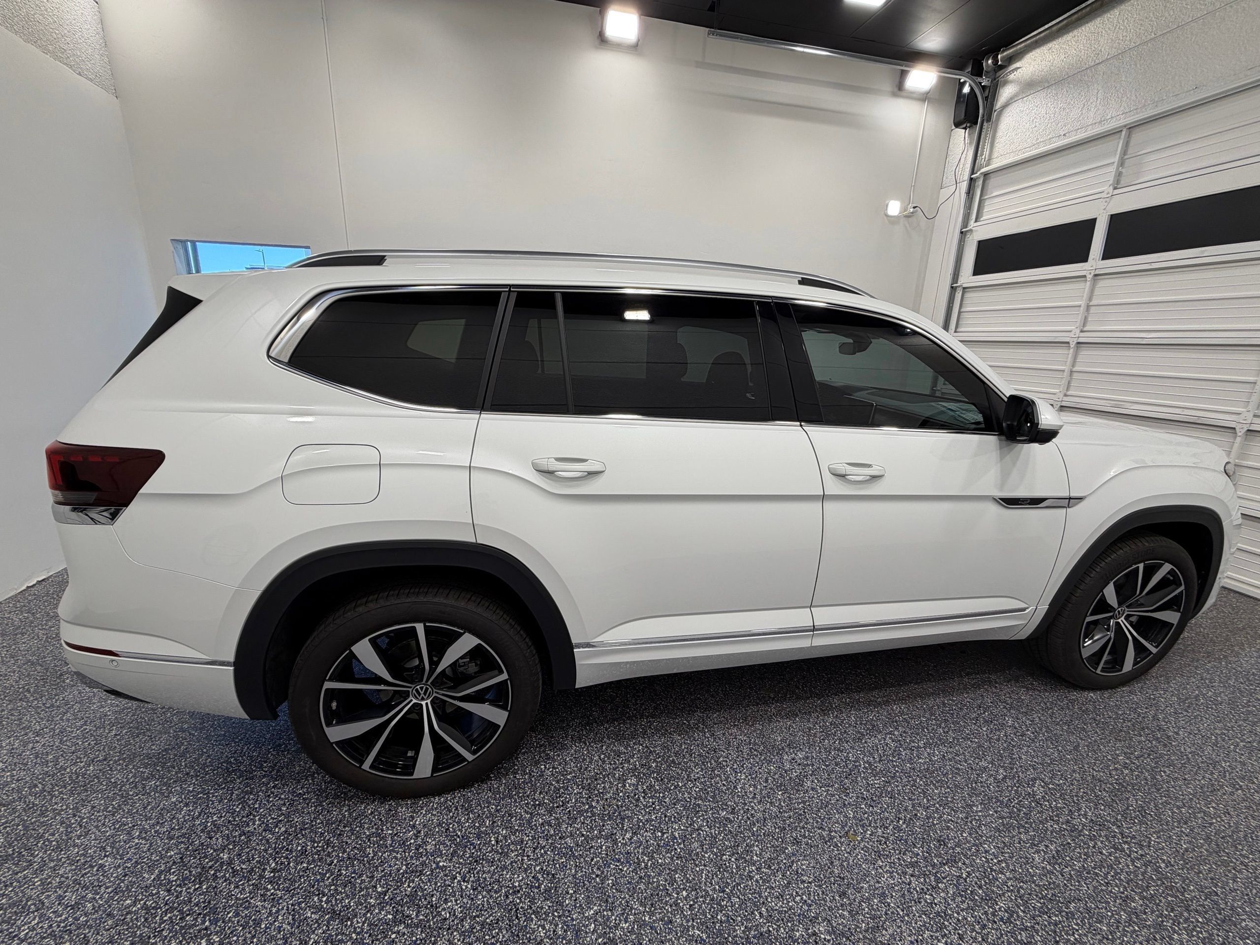 New 2025 Volkswagen Atlas SEL Premium R-Line AWD/4WD image 7