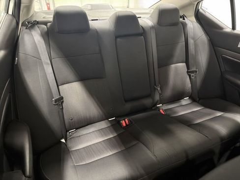 Used 2025 Nissan Altima 2.5 SV FWD image 16