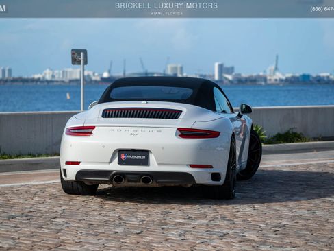 Used 2017 Porsche 911 Carrera S RWD image 12