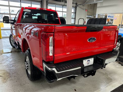 New 2025 Ford F350 XLT image 5