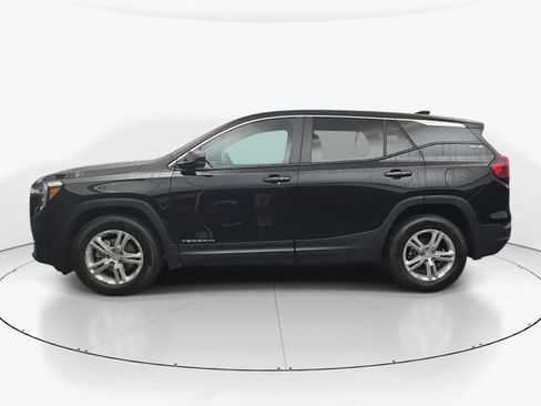 Used 2023 GMC Terrain SLE image 6