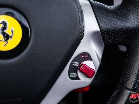 Used 2014 Ferrari California RWD image 76