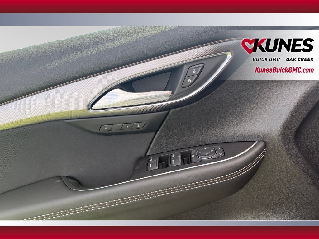 Used 2024 Buick Envision Preferred AWD/4WD image 21