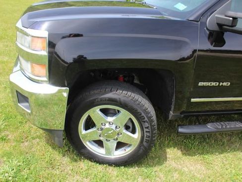 Used 2015 Chevrolet Silverado 2500 LTZ w/ Z71 Package, Off-Road AWD/4WD image 12