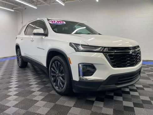 Used 2023 Chevrolet Traverse RS w/ LPO, Floor Liner Package image 13