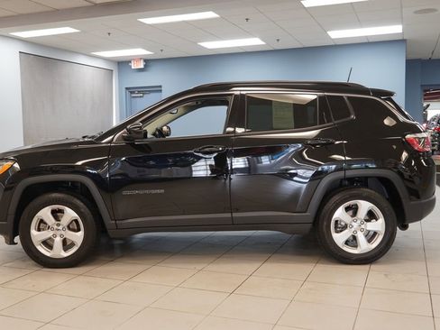 Used 2020 Jeep Compass Latitude w/ Cold Weather Group image 2