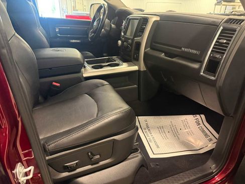 Used 2017 RAM 1500 Laramie w/ Convenience Group AWD/4WD image 28