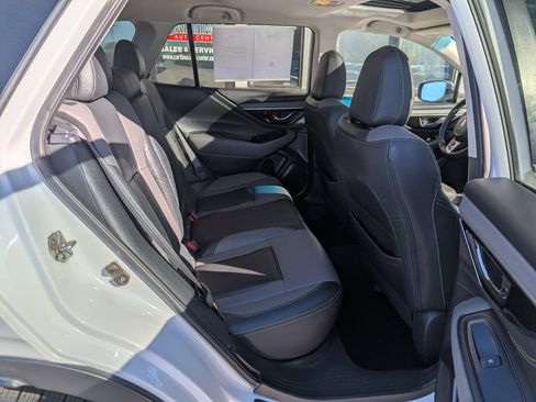 Used 2022 Subaru Outback Onyx Edition XT image 13