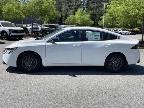 New 2026 Nissan Sentra SV w/ SV Convenience Package FWD image 4
