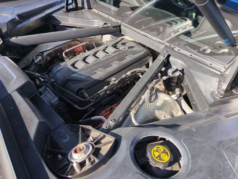 Used 2020 Chevrolet Corvette Stingray Coupe w/ Z51 Performance Package image 27