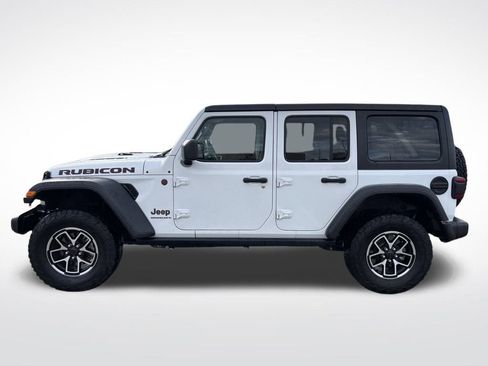 Used 2024 Jeep Wrangler Unlimited Rubicon image 2