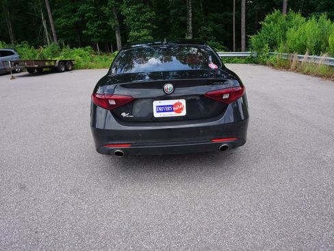 Used 2021 Alfa Romeo Giulia Ti w/ Nero Edizione RWD image 21