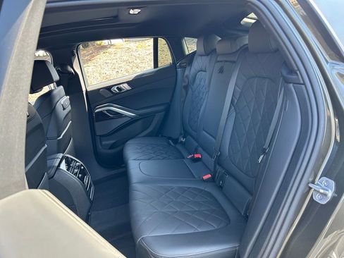 Used 2024 BMW X6 xDrive40i image 55