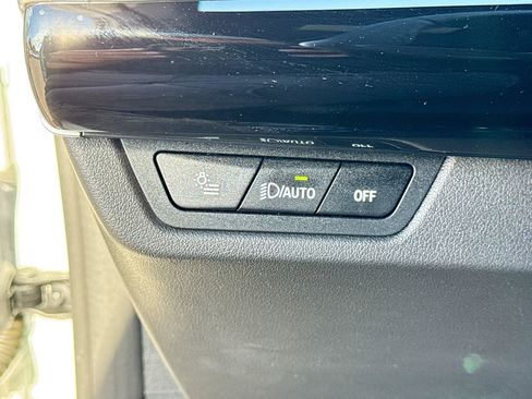 Used 2025 BMW X1 xDrive28i w/ Technology Package image 35