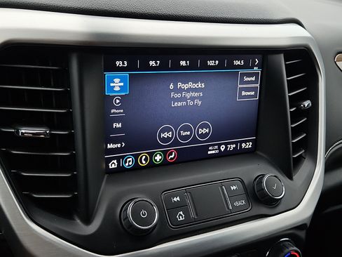 Used 2023 GMC Acadia SLE FWD image 16