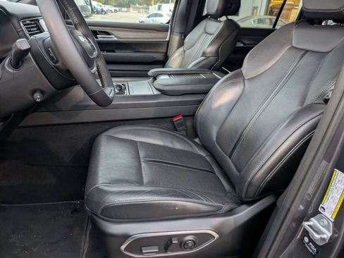 Used 2024 Jeep Wagoneer Series II image 52