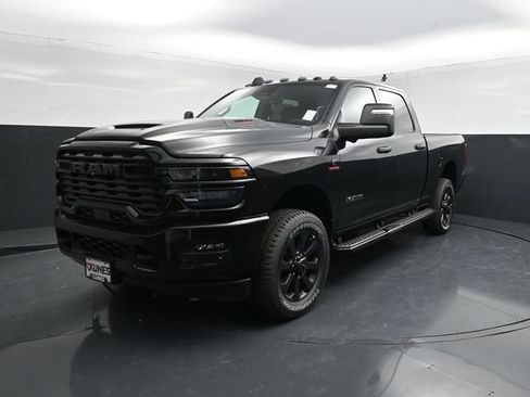 New 2026 RAM 2500 Big Horn AWD/4WD image 4