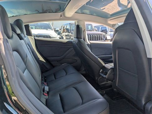 Used 2019 Tesla Model 3 Standard Range Plus image 15