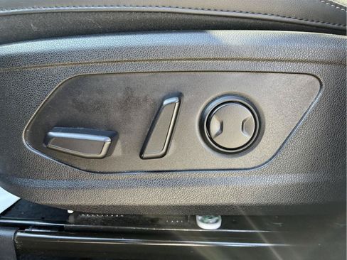 Used 2025 Kia Sorento X-Line EX AWD/4WD image 21