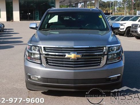 Used 2019 Chevrolet Suburban Premier AWD/4WD image 3