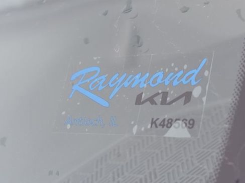 New 2026 Kia Carnival LXS image 35