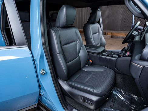 Used 2025 Toyota Land Cruiser image 31