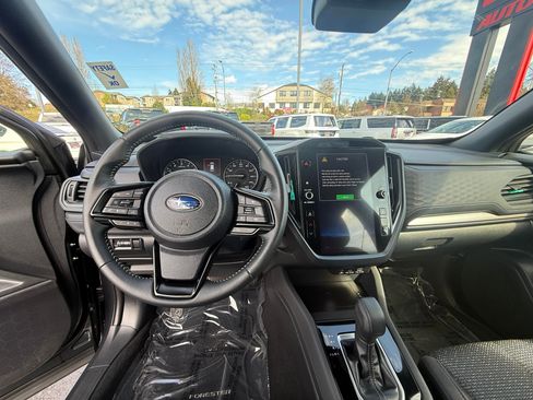 Used 2025 Subaru Forester Premium image 11