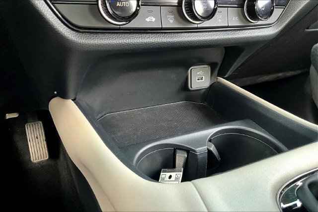 Certified 2024 Honda HR-V LX image 16