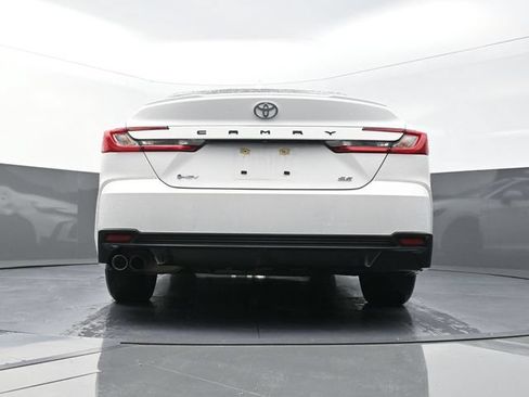 Used 2026 Toyota Camry SE FWD image 36