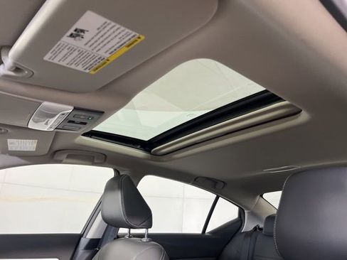 New 2025 Nissan Altima 2.5 SL image 13