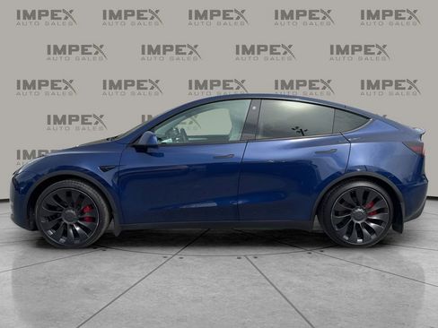 Used 2022 Tesla Model Y Performance image 2