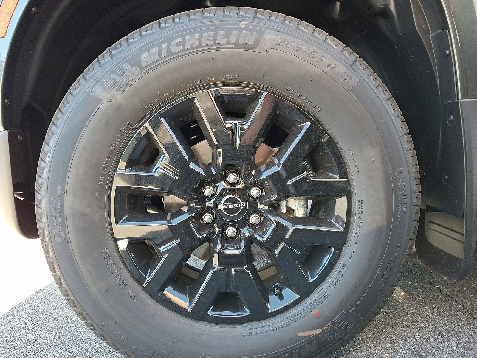 New 2027 Nissan Frontier SV w/ SV Convenience Package AWD/4WD image 4