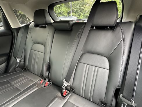 Used 2024 Honda HR-V EX-L image 10