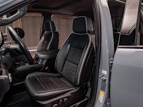 Used 2025 GMC Sierra 2500 AT4X AWD/4WD image 25
