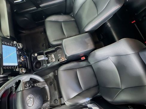 Used 2022 Toyota 4Runner TRD Off-Road Premium image 23