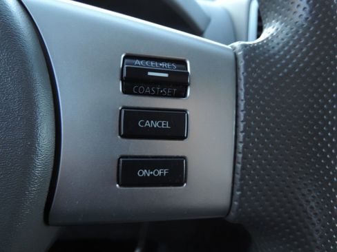 Used 2016 Nissan Frontier SV image 27