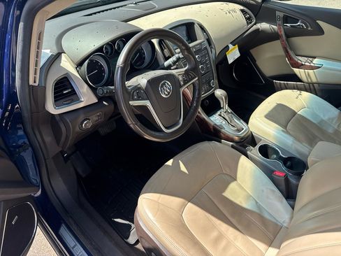 Used 2013 Buick Verano Leather FWD image 9