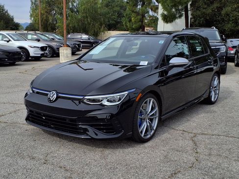 Certified 2024 Volkswagen Golf R image 27