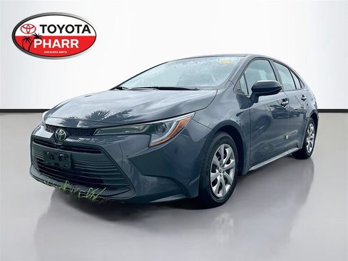 Used 2025 Toyota Corolla LE FWD image 1