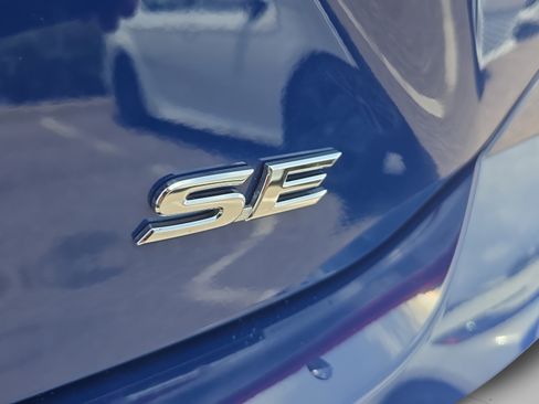 Used 2026 Toyota Camry SE FWD image 25