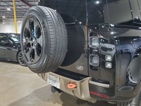 Used 2020 Land Rover Defender 110 X AWD/4WD image 37