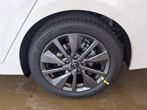 New 2026 Nissan Sentra SL w/ Floor Mat Package FWD image 41