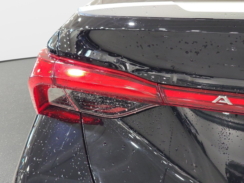 Used 2020 Toyota Avalon Limited w/ Advanced Safety Package FWD image 24