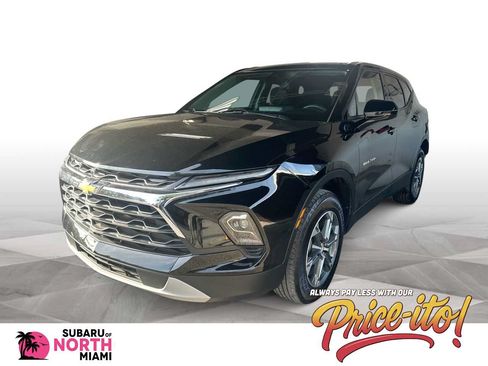 Used 2025 Chevrolet Blazer LT AWD/4WD image 1