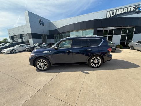 Used 2017 INFINITI QX80 4WD w/ Driver Assistance Package image 5
