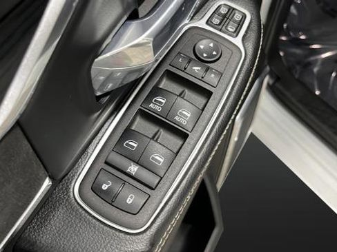 Used 2024 RAM 2500 Laramie w/ Night Edition AWD/4WD image 23