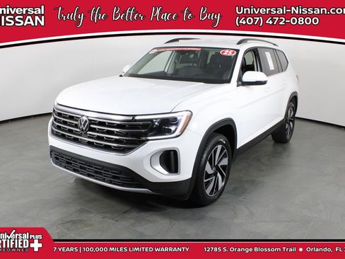 Used 2025 Volkswagen Atlas SE FWD image 1
